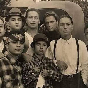 Meet your Posher, Elias